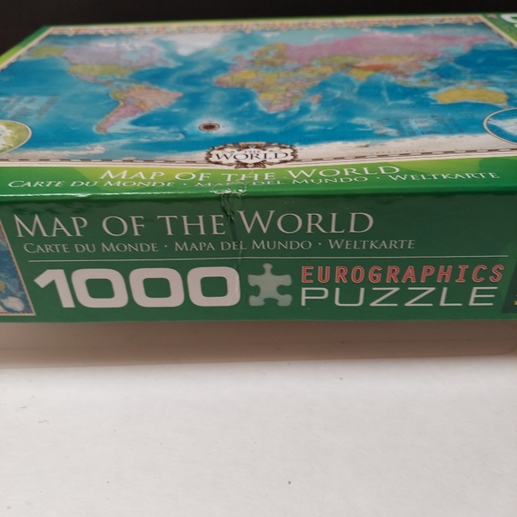 1000pc map of the world with flags - Picture 2 of 5